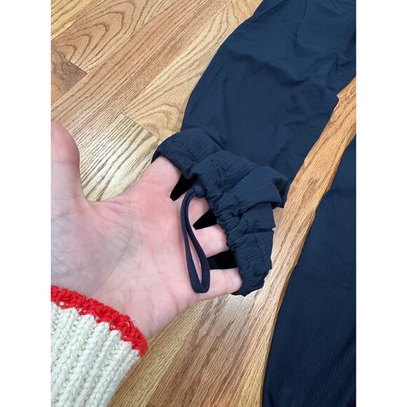 Perfect Condition Lululemon Dance Studio Mid Rise Pants Size 6 - Picture 5 of 6